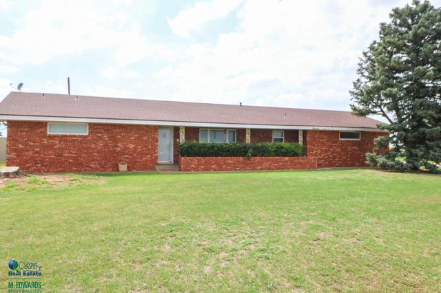 845 Farm To Market Road 1055, Earth, TX 79031