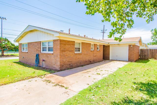 1300 Locust Ln, Littlefield, TX 79339