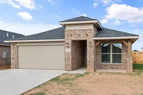2008 Durham Ave, Wolfforth, TX 79382