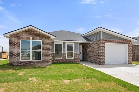 7413 64th St, Lubbock, TX 79407