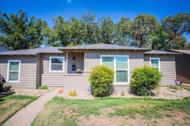2712 30th St, Lubbock, TX 79410