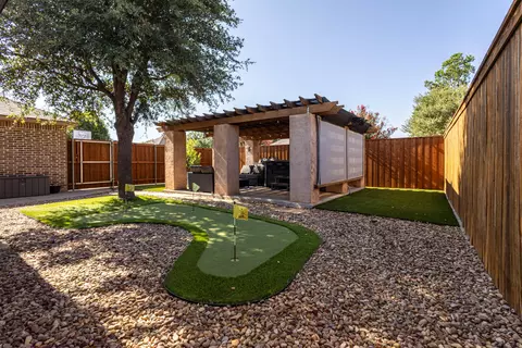 6305 77th St, Lubbock, TX 79424