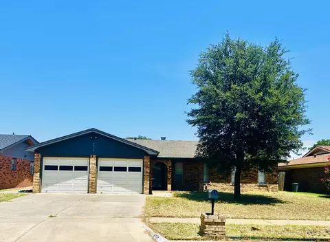 4412 76th St, Lubbock, TX 79424