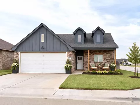 5830 Itasca St, Lubbock, TX 79416