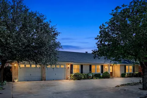 5722 75th St, Lubbock, TX 79424