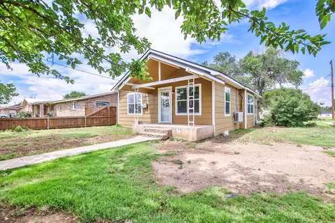 Exterior - 115 Yonkers St, Plainview, TX 79072 photo 1 of 4