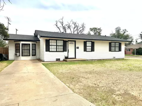 300 Amarillo St, Plainview, TX 79072 photo 1