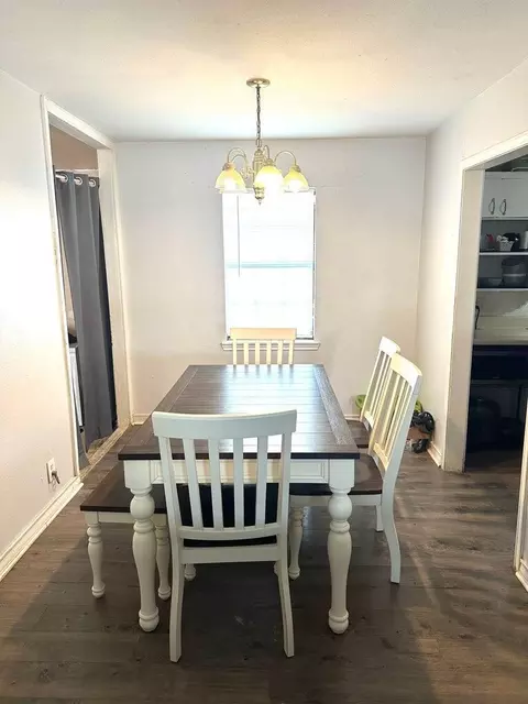 300 Amarillo St, Plainview, TX 79072 photo 6