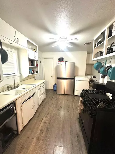 300 Amarillo St, Plainview, TX 79072 photo 7