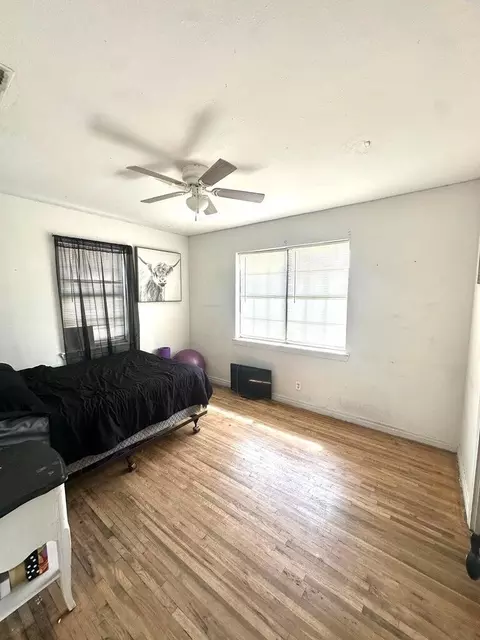 300 Amarillo St, Plainview, TX 79072 photo 9