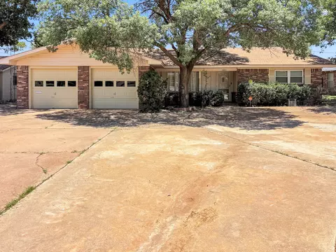 1803 E Buckley St, Brownfield, TX 79316