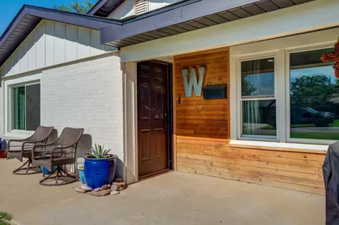 Exterior - 811 Borger St, Plainview, TX 79072 photo 4 of 6