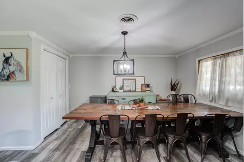 Dining - 811 Borger St, Plainview, TX 79072 photo 1 of 2