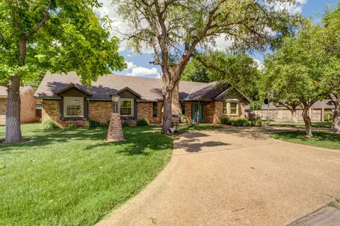 902 Jefferson St, Plainview, TX 79072 photo 6