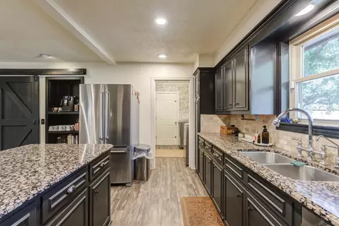 902 Jefferson St, Plainview, TX 79072 photo 33