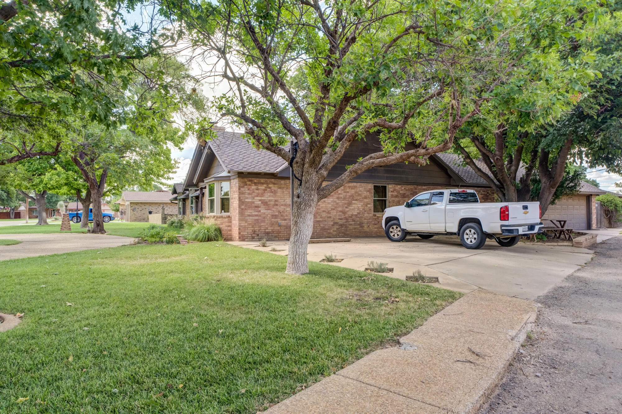 902 Jefferson St, Plainview, TX 79072 photo 11