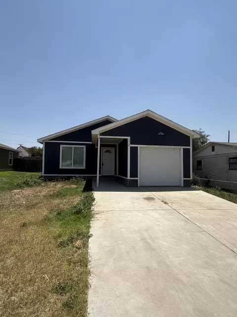 1516 E 8th St, Lubbock, TX 79403