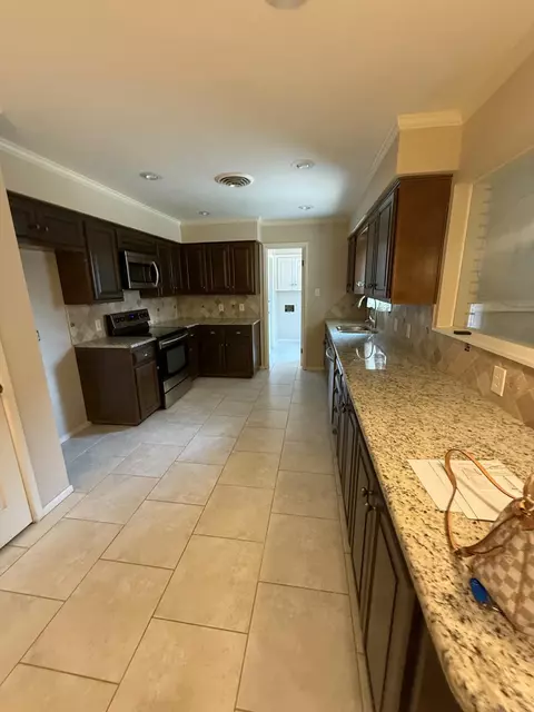 3631 59th St, Lubbock, TX 79413