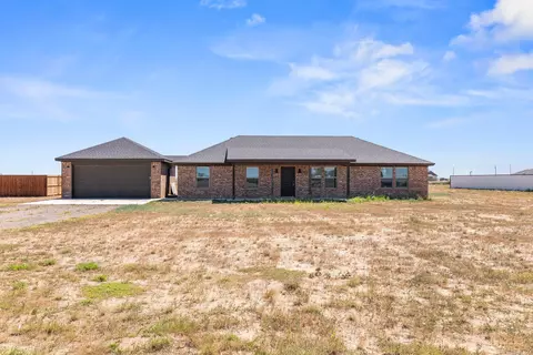 11801 County Road 6400 UNIT B, Shallowater, TX 79363