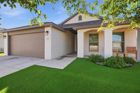 2912 Abbeville Ave, Wolfforth, TX 79382