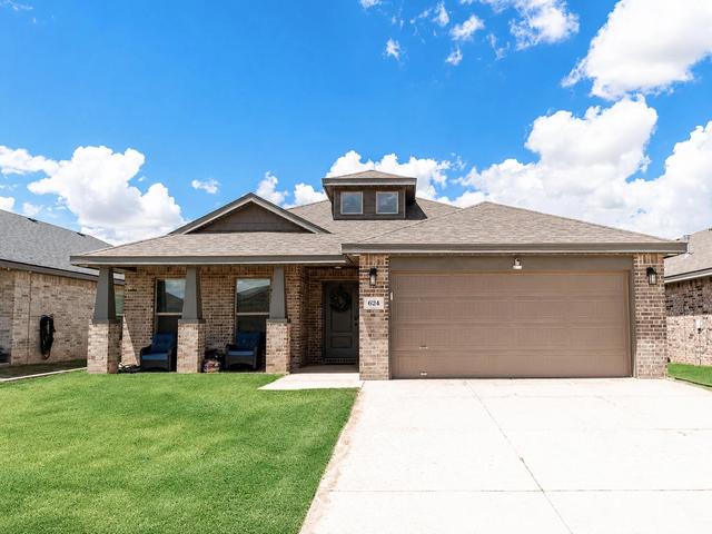 624 E 31st St, Wolfforth, TX 79382