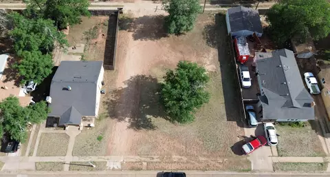 1915 15th St, Lubbock, TX 79401