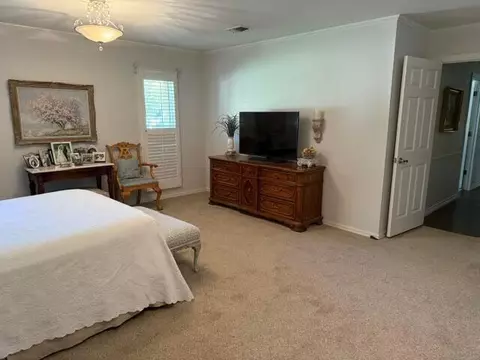 Bedroom - 203 N Navasota Dr, Plainview, TX 79072 photo 2 of 7