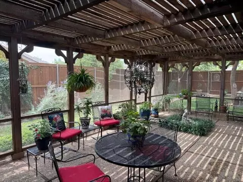 Exterior - 203 N Navasota Dr, Plainview, TX 79072 photo 8 of 9