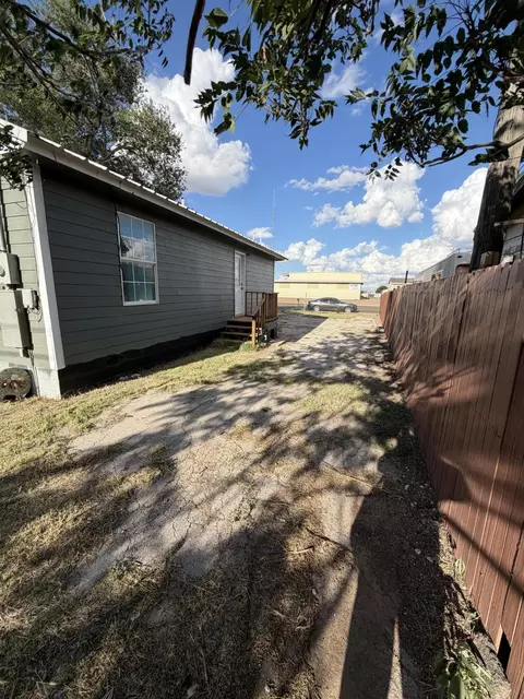 Other - 911 N Date St, Plainview, TX 79072 photo 5 of 5