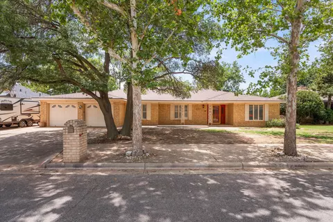 5723 70th Pl, Lubbock, TX 79424