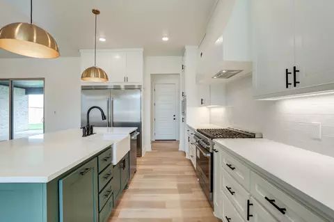 Kitchen - 3422 141st St, Lubbock, TX 79423 photo 4 of 7