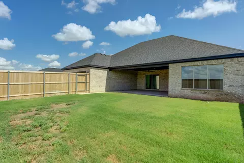 Exterior - 3422 141st St, Lubbock, TX 79423 photo 8 of 8