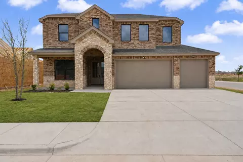 1101 N 6th St, Wolfforth, TX 79382