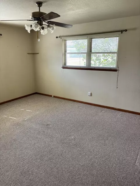Bedroom - 7204 W Us Highway 70 Rd, Plainview, TX 79072 photo 3 of 3