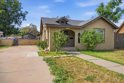 2005 26th St, Lubbock, TX 79411