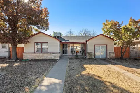 1915 37th St, Lubbock, TX 79412