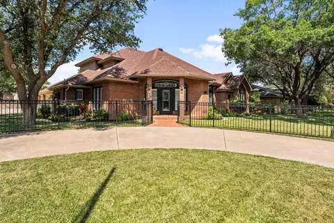 9306 Nashville Ave, Lubbock, TX 79423