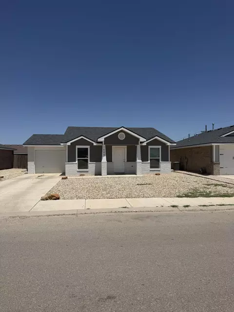 1604 135th St, Lubbock, TX 79423