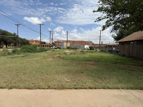 1924 20th St, Lubbock, TX 79411