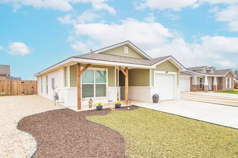 422 E 30th St, Wolfforth, TX 79382