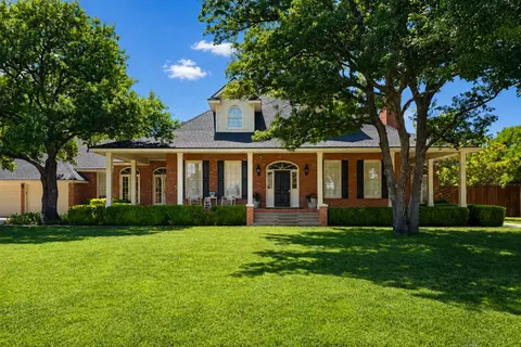 6808 Saratoga Ave, Lubbock, TX 79424