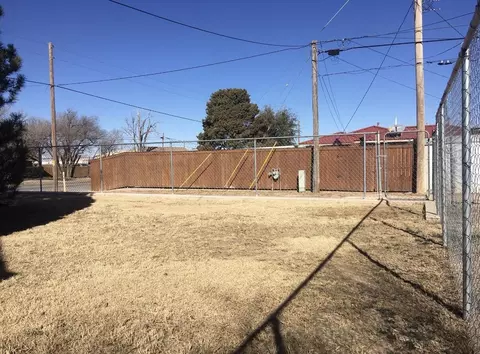 Exterior - 101 SE 6th St, Plainview, TX 79072 photo 7 of 7