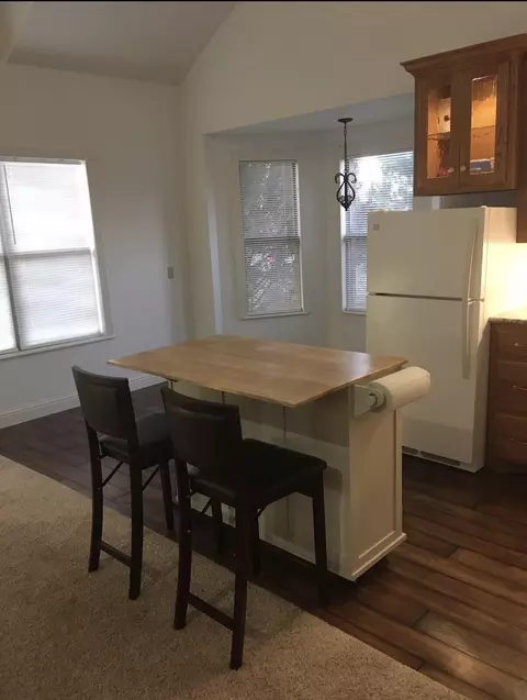 Kitchen - 101 SE 6th St, Plainview, TX 79072 photo 5 of 5