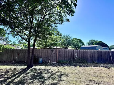 Exterior - 2507 Holliday St, Plainview, TX 79072 photo 3 of 6