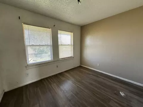 Bedroom - 100 Pecos Pl, Plainview, TX 79072 photo 5 of 5