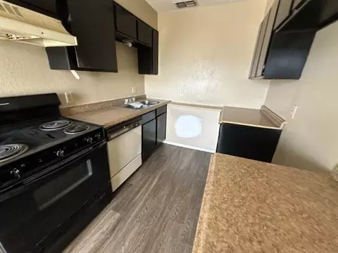 Kitchen - 100 Pecos Pl, Plainview, TX 79072 photo 4 of 4
