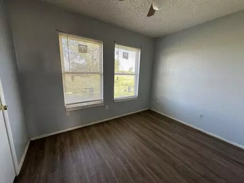 Bedroom - 100 Pecos Pl, Plainview, TX 79072 photo 2 of 5