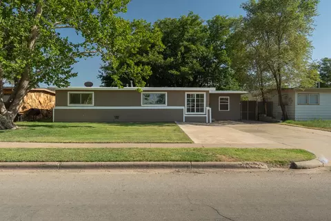 2105 48th St, Lubbock, TX 79412