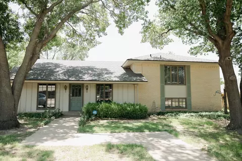 3707 94th St, Lubbock, TX 79423