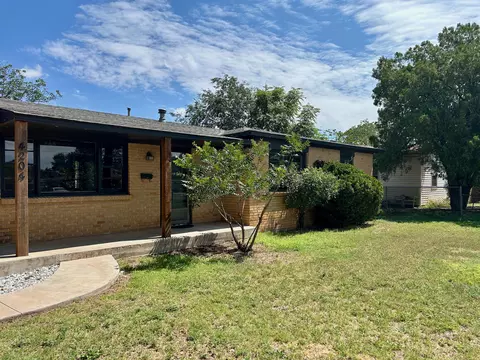 4204 43rd St, Lubbock, TX 79413